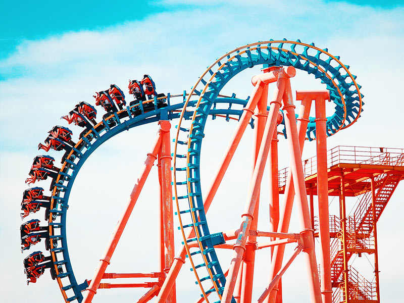 Visitantes en un giro del Stunt Fall